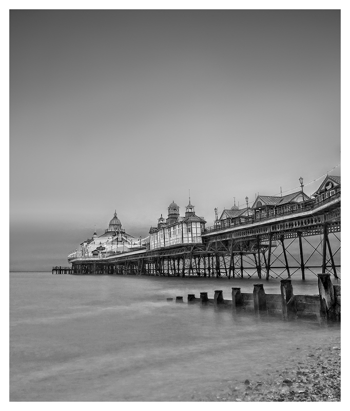maniak666 - Molo w BW. Eastbourn Pier.. Zdjęcie 30673