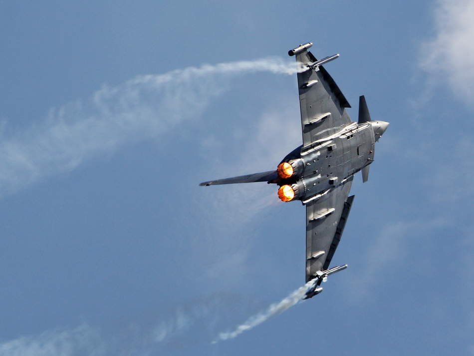 ktosiu - Tajfun. . Zdjęcie 100560