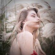 Zmysłowa portretowa