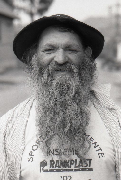 jakabtibor - Khelderash gypsy portrait. . Zdjęcie 213349