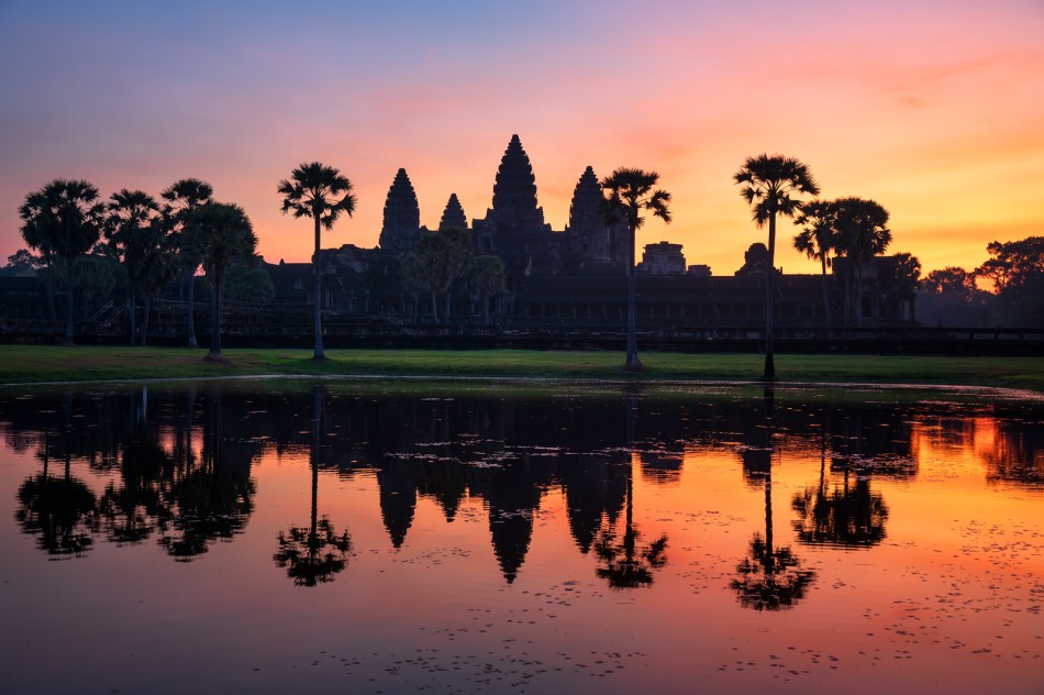Wschód słońca nad Angkor Wat. . Zdjęcie 339268