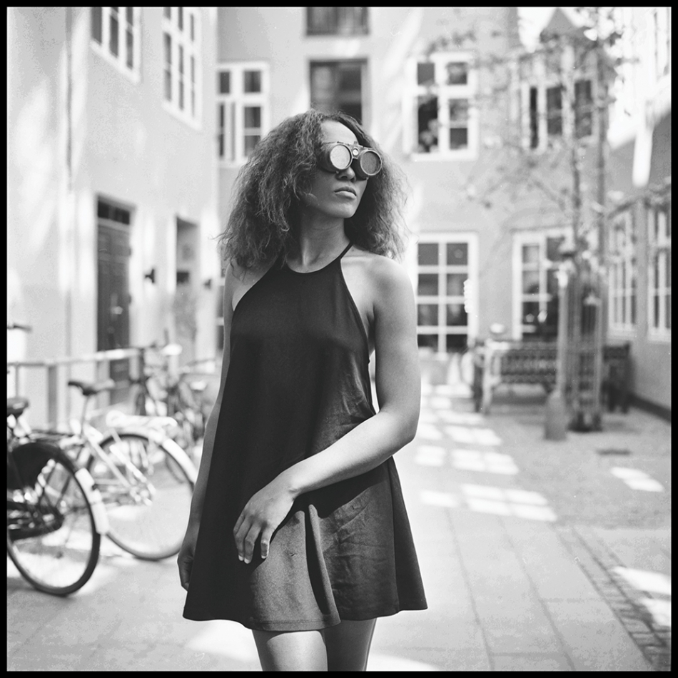 luukaas -  Another World . mod. Nadia Shirazi   . Zdjęcie 196616