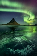 Zorza nad Kirkjufell