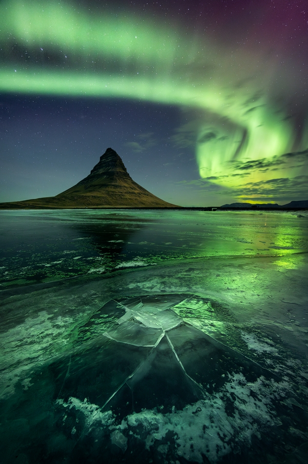 karol_nienartowicz - Zorza nad Kirkjufell. Islandia, 11.2024. Zdjęcie 329152