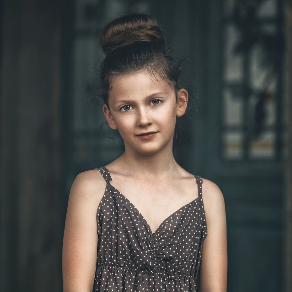 arkadiusz_fotografia - Portret dziewczynki w stylu vintage. . Zdjęcie 338590