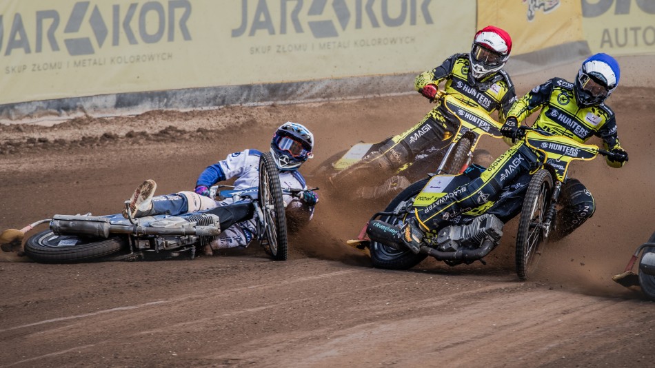 Upadający Radosław cz. 2. . Zdjęcie 338358