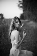Marlena i słonecznik