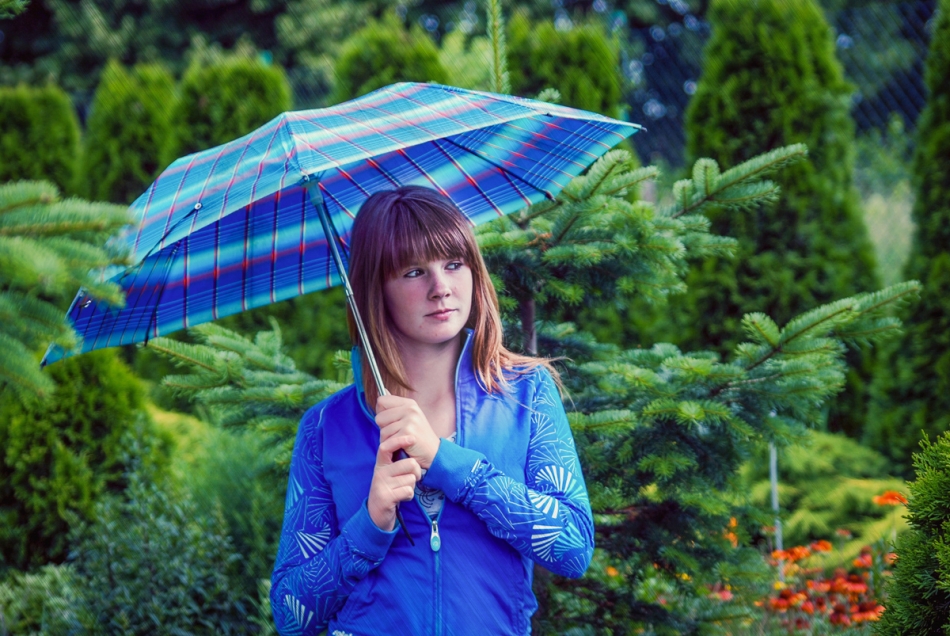 bakulok - Niebieska w deszczu. . Zdjęcie 321159