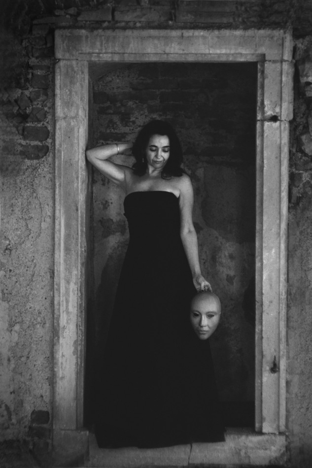 „Tylko czerń albo biel”  . https://www.youtube.com/watch?v=NW7oNpzBSGc&list=RDNW7oNpzBSGc&start_radio=1. Zdjęcie 337692