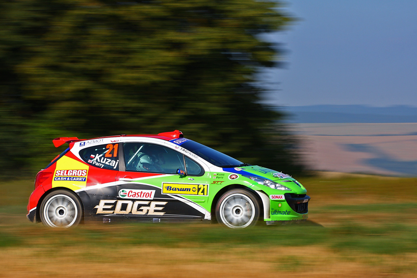 jalis - Kuzaj z pilotem suną peugeotem. . Zdjęcie 54470