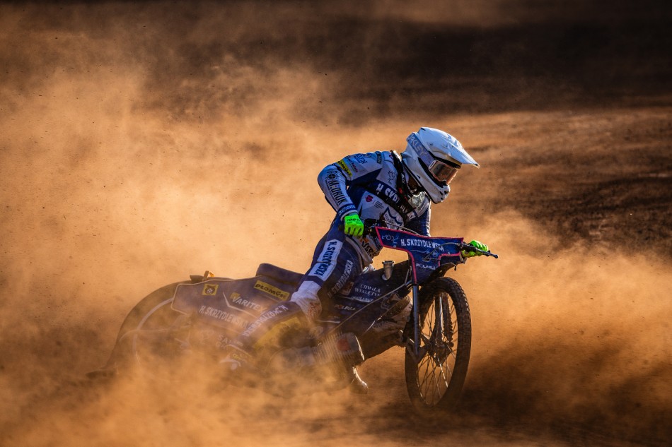 Pomarańczowe czeluści. . Zdjęcie 338346