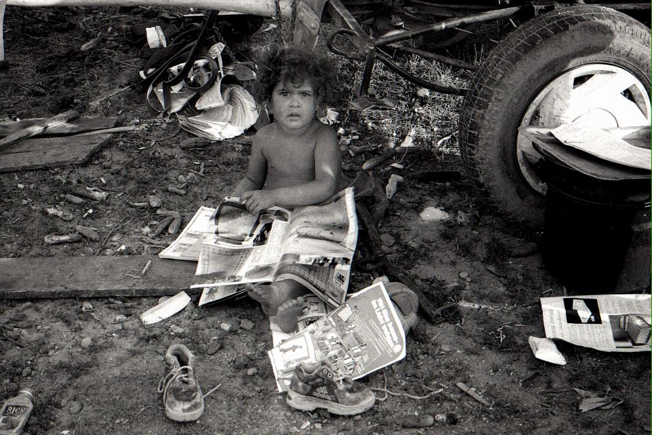 jakabtibor - Reading. nomade gypsy child. Zdjęcie 72055