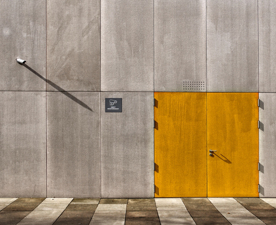 tomush - żółte drzwi. . Zdjęcie 264342