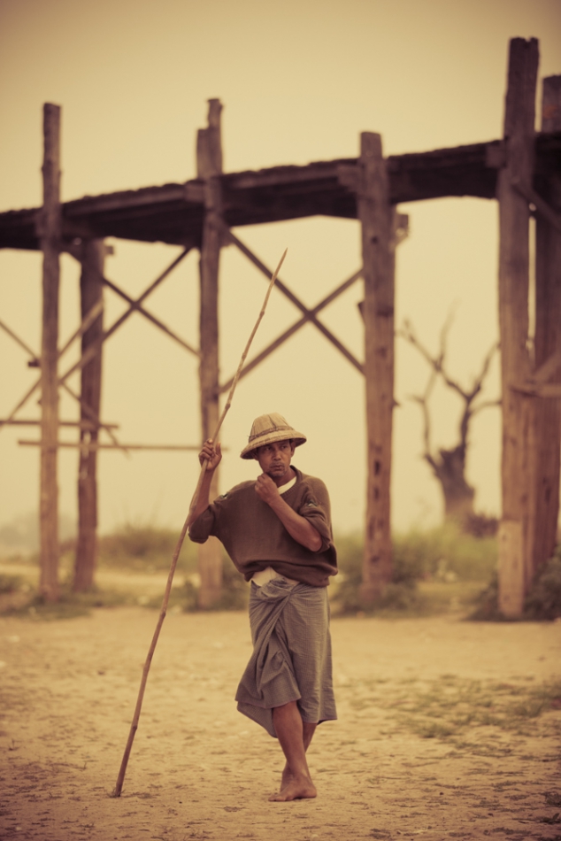 wlamparski - zamyślony. . Zdjęcie 171661