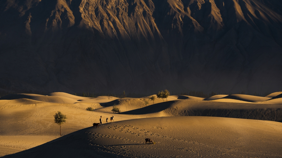 fotonmatic - Captana cold desert. Pustynia w pobliżu Skardu w Pakistanie, wbrew nazwie wcale nie było zimno.. Zdjęcie 312415