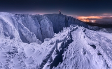 Śnieżne Kotły nocą
