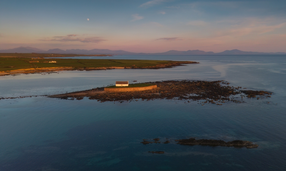 therion - Little Church in the Sea. Eglwys Cwyfan. Zdjęcie 333672