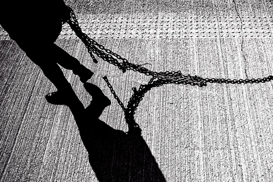 -. zdj. zrobione podczas mocowania pomostu na jachty przy nabrzeżu.. Zdjęcie 338097