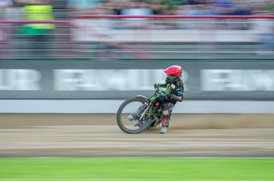 amigamedia - SuuuNieeeMyyy.  INNPRO ROW Rybnik - STELMET FALUBAŻ Zielona Góra (36-53) Sony ILCE-1+Sony SEL200600G FE 200-600mm f/5.6-6.3 G OSS. Przysłona: f/5,6; Czas ekspozycji: 1/50 s; ISO: 100; Ogniskowa: 209 mm.. Zdjęcie 333188