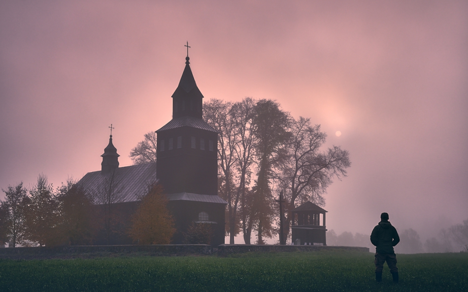 shooter76 - Sam na sam. XIX wieczny Kościół św. Zygmunta w Królewie. Zdjęcie 278562