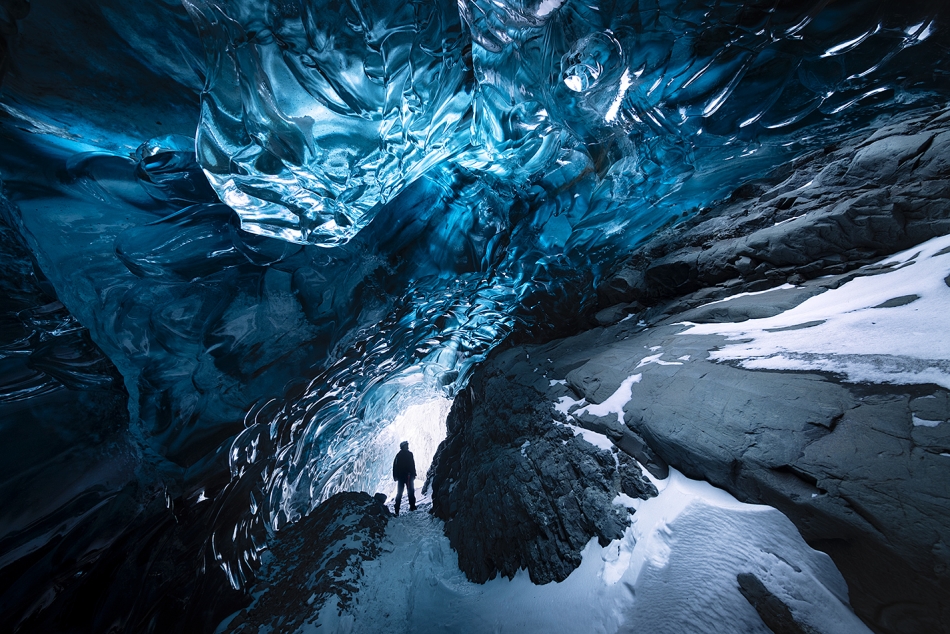 karol_nienartowicz - Amazing Blue Cave. Islandia 2024. Zdjęcie 322321