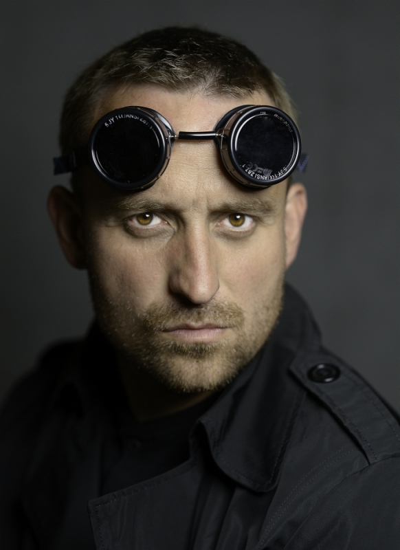 polanski - Portret własny.... Dzisiaj wkład na zdjęciu własny:))+ tematycznie dla ucha:)))http://www.youtube.com/watch?v=n4oFcaVY8iQ&list=TL3-miDevI2-s. Zdjęcie 101629