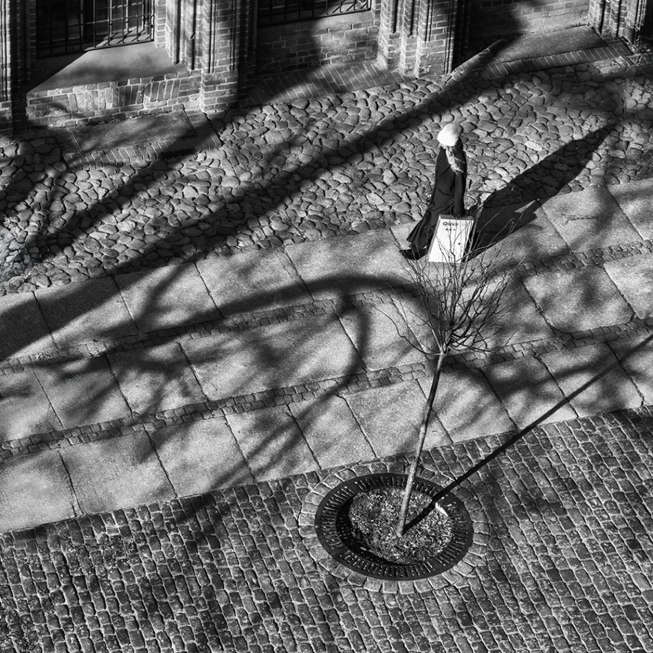 Miejskie cienie. . Zdjęcie 339884