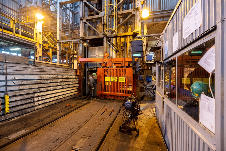 dawidlach - mining industry. ⚒️  Zakończono modernizację górniczego wyciągu szybowego w przedziale północnym Szybu VI KWK Budryk (JSW SA). Od teraz szybem można zjechać na wszystkie poziomy kopalni tj. 500, 900, 1050 oraz 1290, pełnowymiarową „klatką