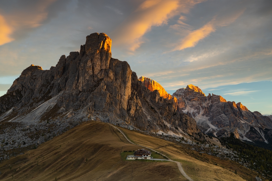 jaskjan - The Flaming Crown of Nuvolau. . Zdjęcie 336623