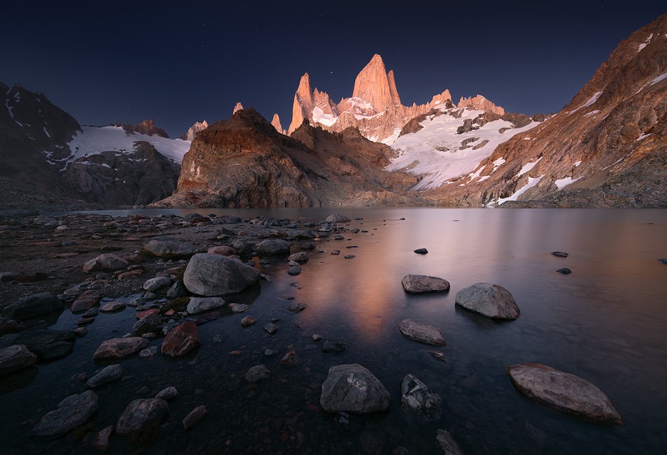 Przedświt nad Laguną de los Tres. Patagonia, Argentyna, 01.2026. Zdjęcie 339180