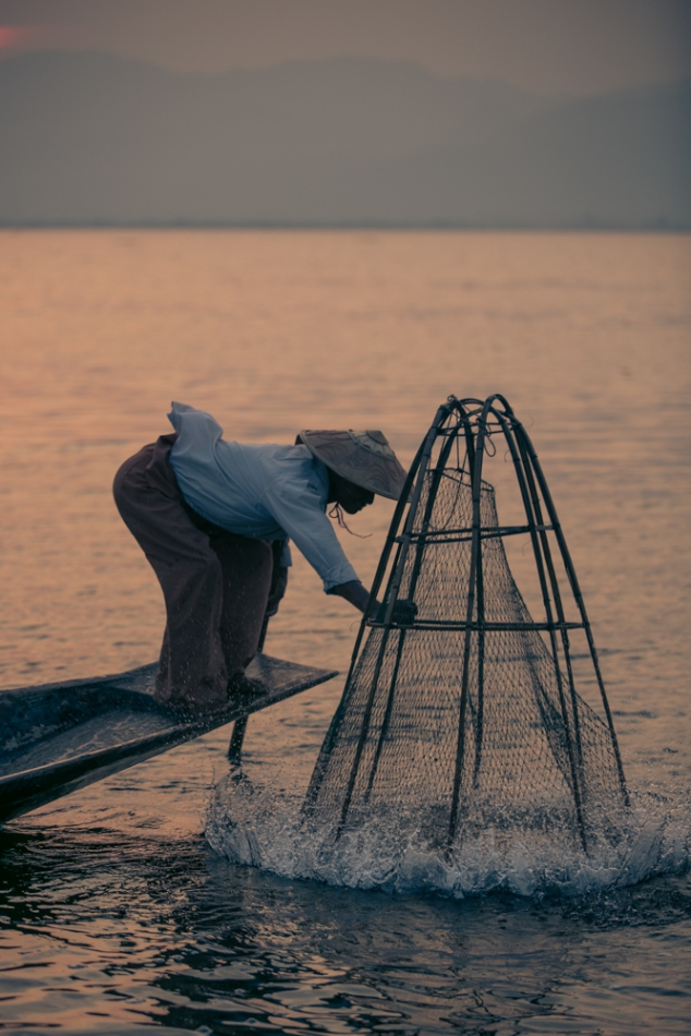 wlamparski - łapacz. Myanmar - jezioro Inle Lake 2016. Zdjęcie 165538