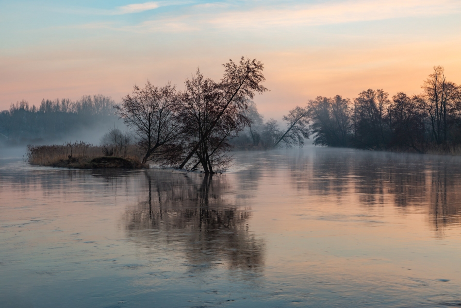 radson_foto - Wysepka. Wschód. Pilica. Wieś Grotowice (woj. łódzkie). . Zdjęcie 322125